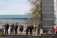 reg-school.ru/tula/suvorov/sosh2/News2015/20150514_Vechn_ogen_6.JPG